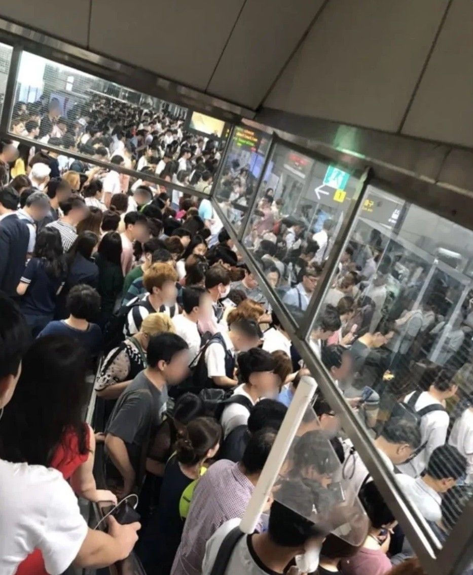 Có ai đi tuyến 9 chưa? Không sống ở Seoul có lẽ là một trong những quyết định đúng đắn nhất đời mình