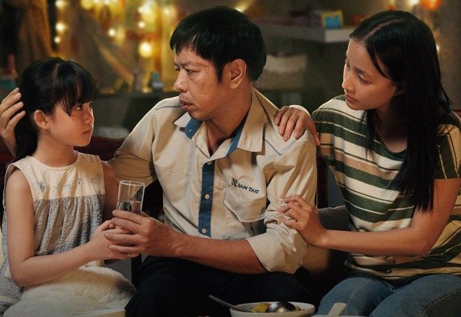 Phim "Anh Hùng" của Thái Hòa đứng số 1 phòng vé rồi, ai xem chưa?