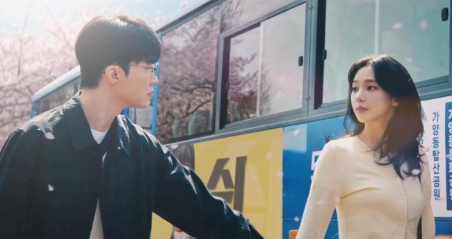 Faker tỏ tình với Karina trong quảng cáo — fan đang loạn hết ㅋㅋ