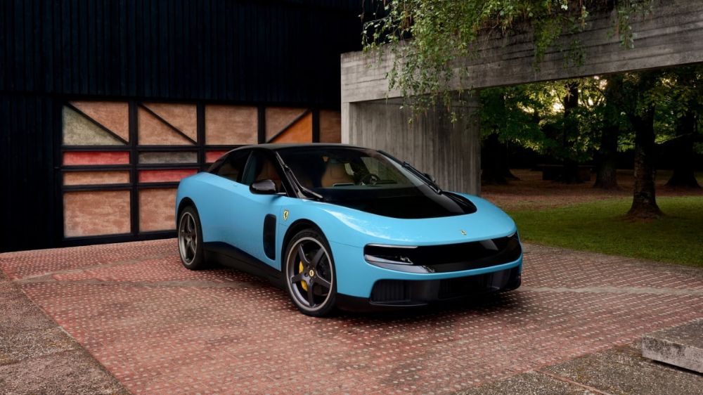 Ferrari ra mắt xe điện mà thiết kế ㅋㅋㅋ